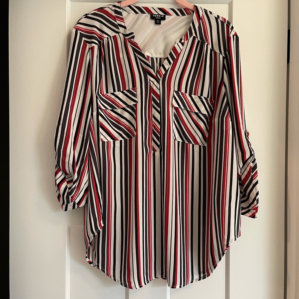 Like new - Torrid Harper blouse - Sz 00